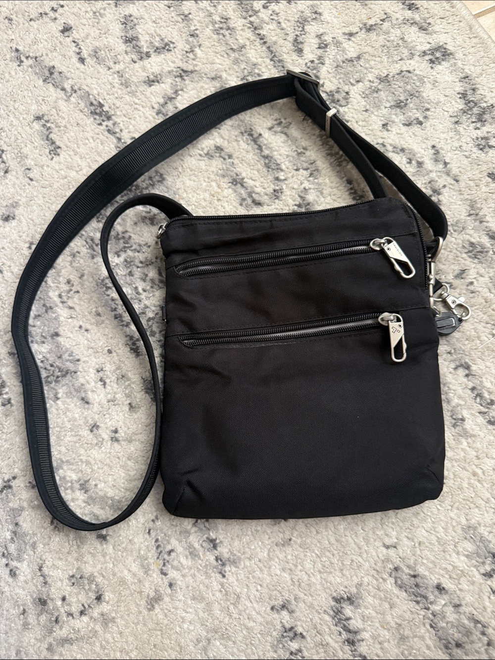 Travelon cross body travel bag